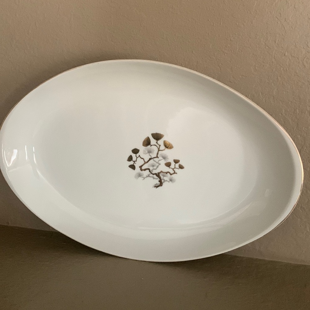 Amcrest Oval Serving Dish